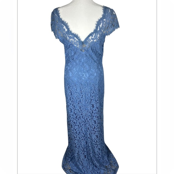 Tadashi Shoji Periwinkle Blue Lace Maxi Gown Fit & Flare Size 10 Wedding Formal - Picture 10 of 12